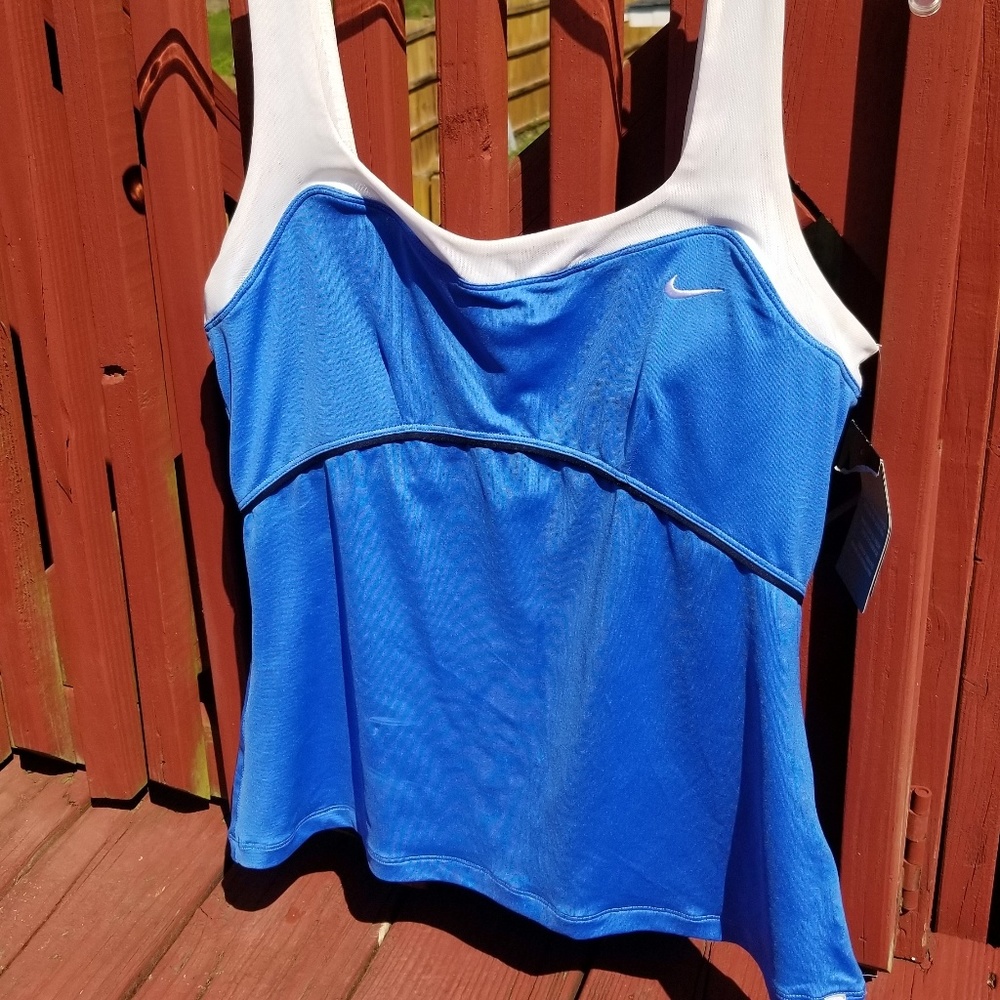 Nike tank
